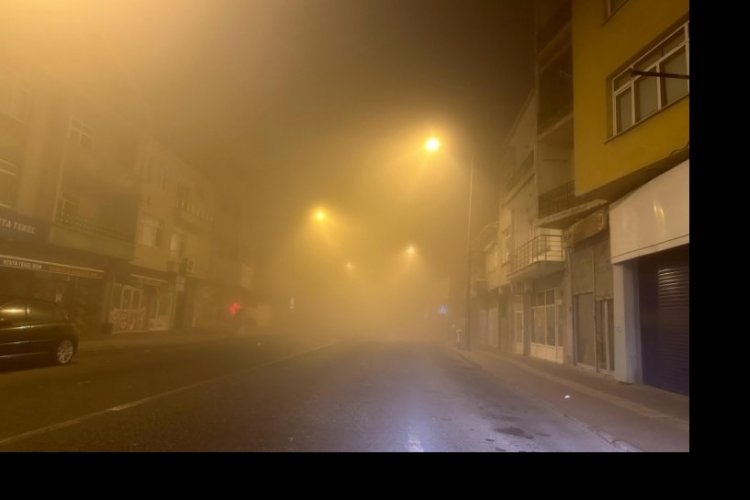 Tekirdağ'da yoğun sis trafiği fel&ccedil; etti!