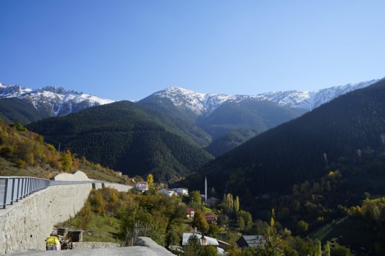 Zigana Dağı'nda kış ve sonbahar bir arada yaşanıyor