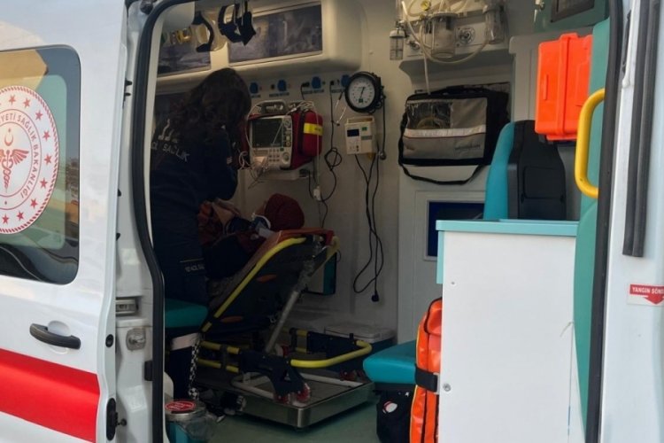 Adıyaman'da iki otomobil &ccedil;arpıştı: 1 yaralı