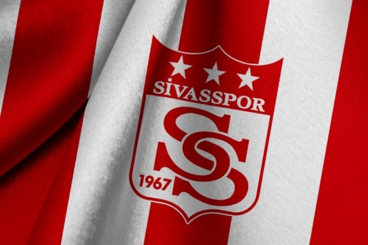 B&uuml;lent Uygun dua okuyup salonu terk etti