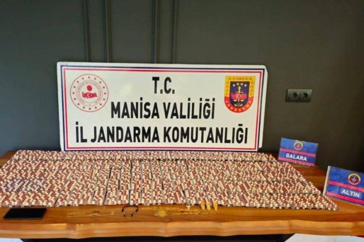 Manisa'da 4 bin 872 sentetik hap ele ge&ccedil;irildi