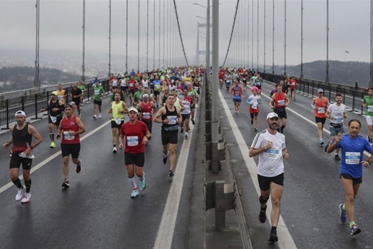 İstanbul Maratonu bug&uuml;n koşuluyor! Katılım y&uuml;zde 25 arttı