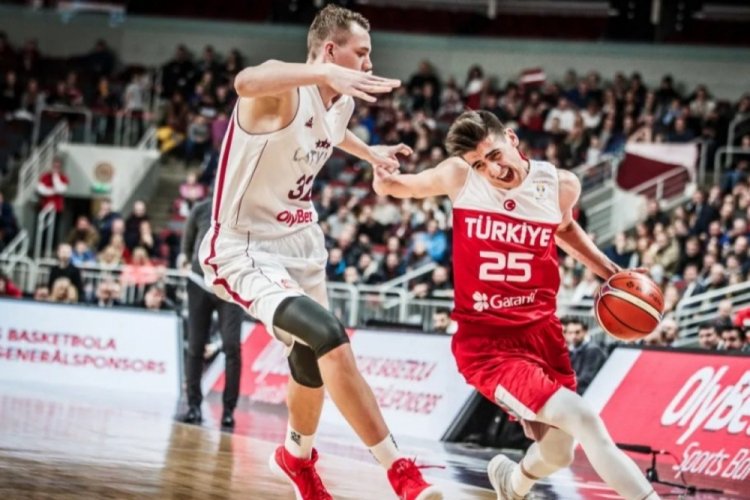 TOFAŞ'ta Thompson gitti, Pasecniks geldi