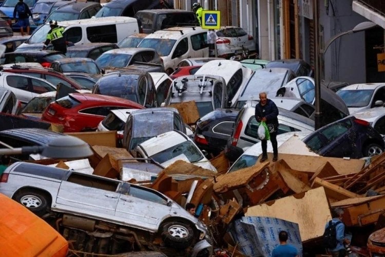 Valensiya, sel felaketinin hasarı için yardım talep etti 