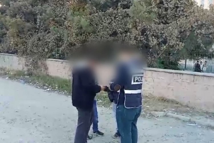 Kayseri'de narkotik polisi okul çevrelerini denetledi