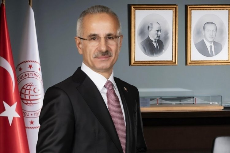 Bakan Uraloğlu duyurdu: Gen&ccedil;ler ulaştırma projeleri i&ccedil;in yarışacak