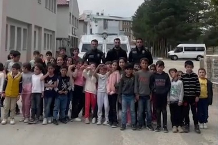 Öğrencilere hafif zırhlı "shortland" sürprizi