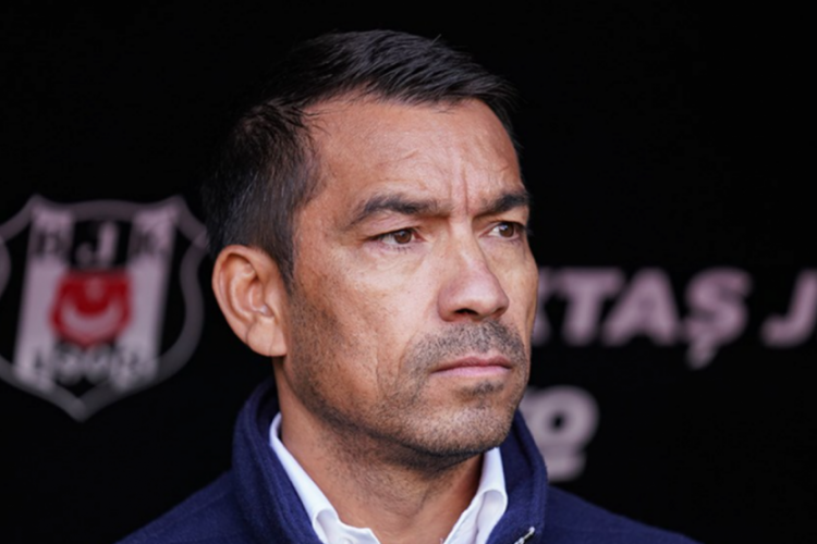 Giovanni van Bronckhorst'dan Paulista açıklaması