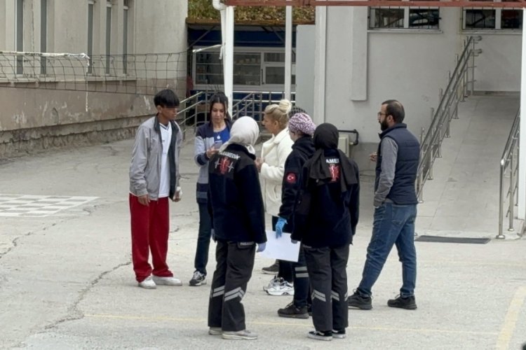 Bolu'da ortaokul öğrencisi bıçaklandı