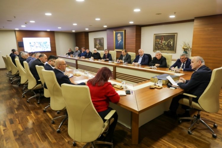 D&uuml;zce'de y&ouml;neticiler, şehrin problemleri i&ccedil;in bir araya geldi