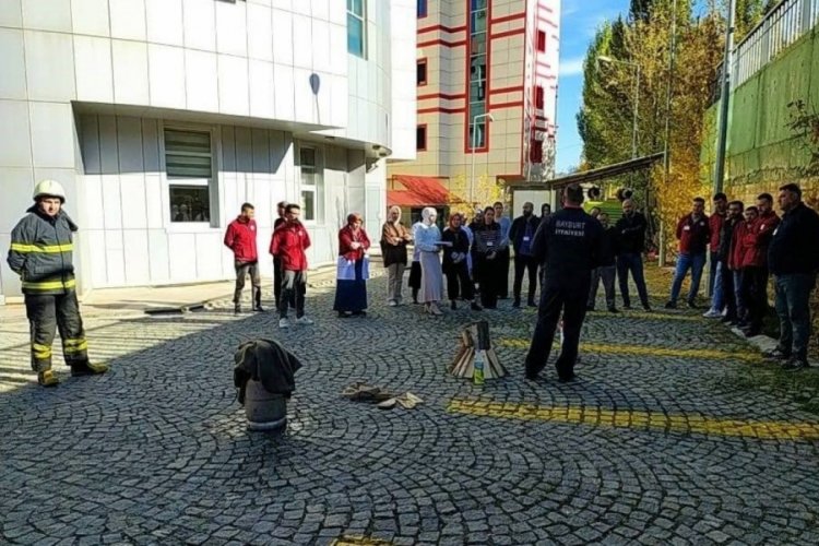 Bayburt'da yangın tatbikatı gerçekleştirildi