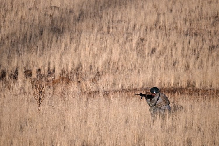 Hudut hattında 25 katmanlı güvenlik duvarı