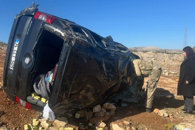 Mardin'de otomobil takla attı: 3 ölü 5 yaralı