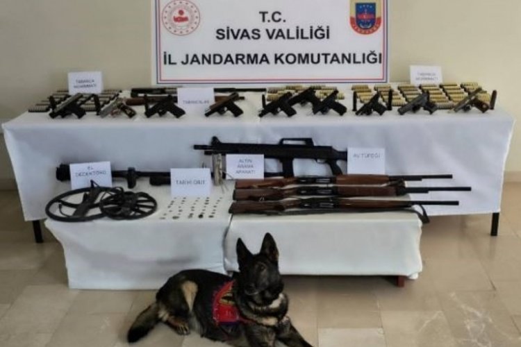 Sivas'ta operasyon: 12 kişi gözaltına alındı