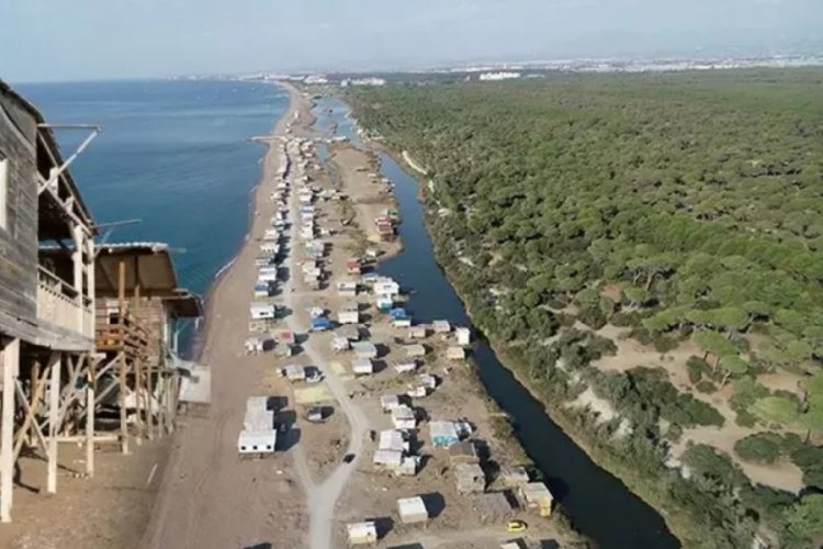 Antalya'da "bedava tatilin adresi" olarak tanımlanan çardaklar yıkılıyor!