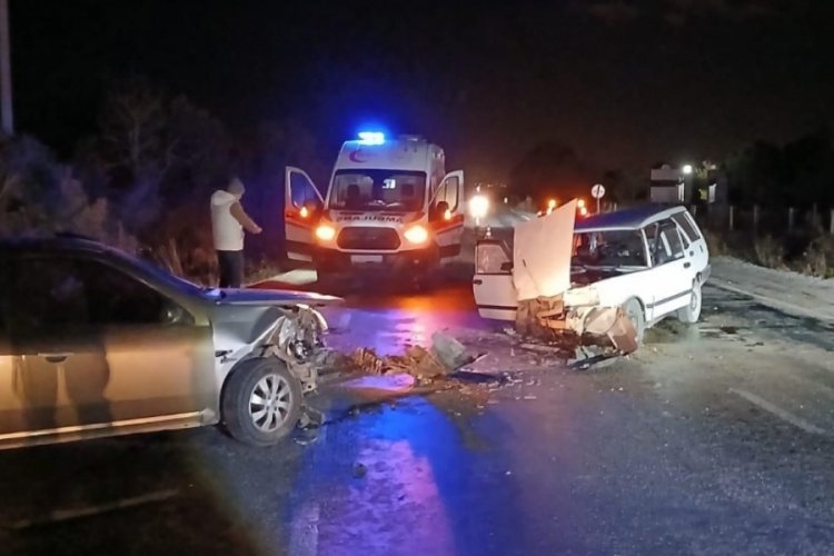 Balıkesir Gönen'de trafik kazası: 2 yaralı