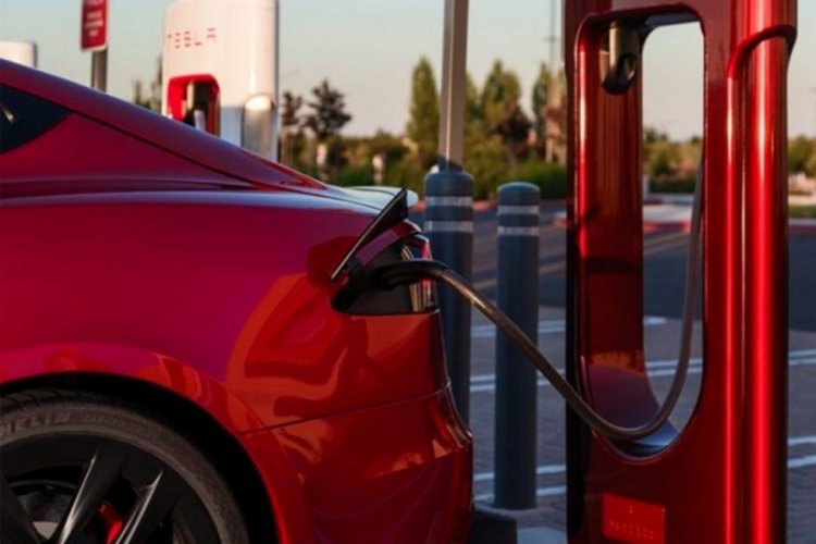 Tesla'dan Model Y için ücretsiz şarj imkanı! 