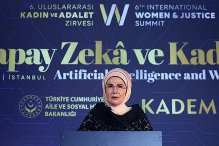  Emine Erdoğan: Kadınlar sadece bir cinsiyetin değil insanlığın yarısıdır