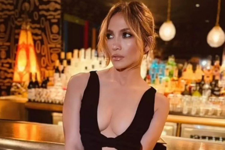 55 yaşındaki Jennifer Lopez'in genç kalmasının sırrı!