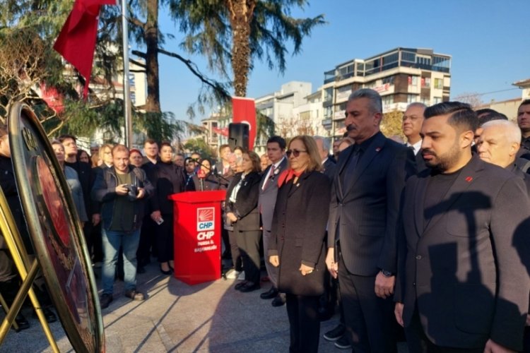 Bursa'da CHP Atatürk'ü andı! 