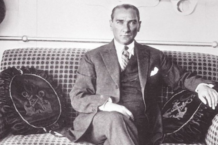 Ünlü isimlerin '10 Kasım Atatürk'ü Anma Günü' paylaşımları