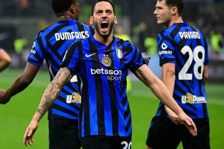 Hakan &Ccedil;alhanoğlu hem gol attı hem de bir ilki yaşadı