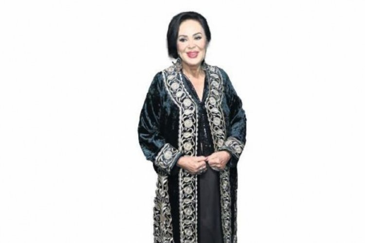 T&uuml;rkan Şoray izdiham yarattı