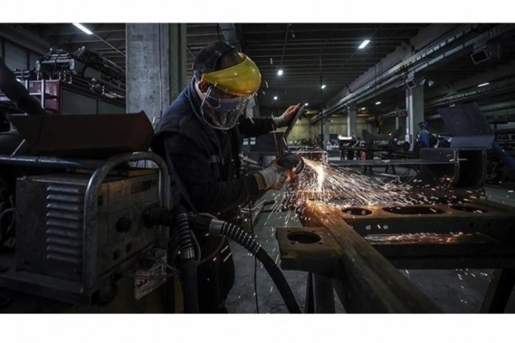 Sanayi &uuml;retimi eyl&uuml;lde yıllık y&uuml;zde 2,4 azaldı
