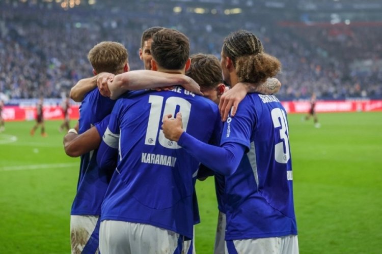 Schalke 04'ü Kenan Karaman kurtarıyor!