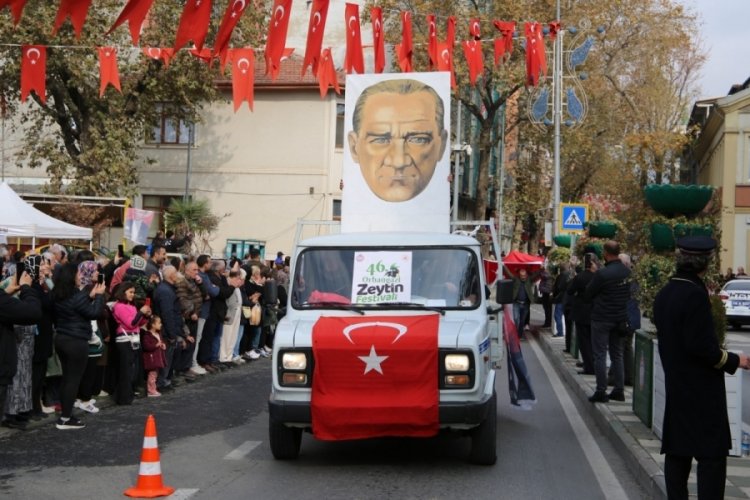 Bursa'da 46. Zeytin Festivali renkli g&ouml;r&uuml;nt&uuml;lere sahne oldu!