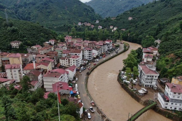 Doğu Karadeniz'de dere yataklarındaki yapılaşma tehlike oluşturuyor