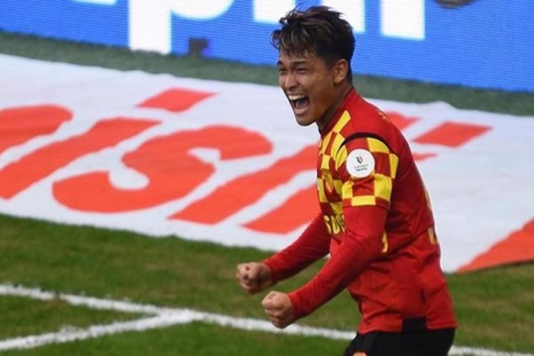 Göztepe'nin Japon oyuncusu takıma alışıyor