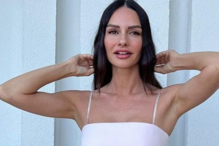 Yasemin Özilhan'ın son pozları olay oldu! Kendall Jenner'a benzetildi...