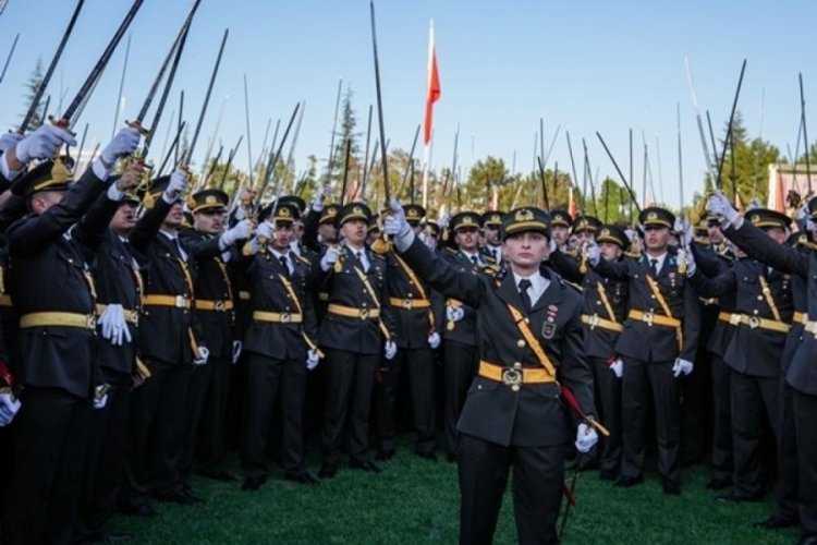 CHP'den teğmen çıkışı!