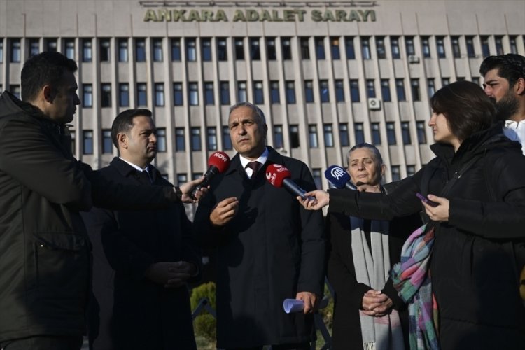 CHP, Milli Eğitim Bakanı Tekin hakkında suç duyurusunda bulunmak için toplandı