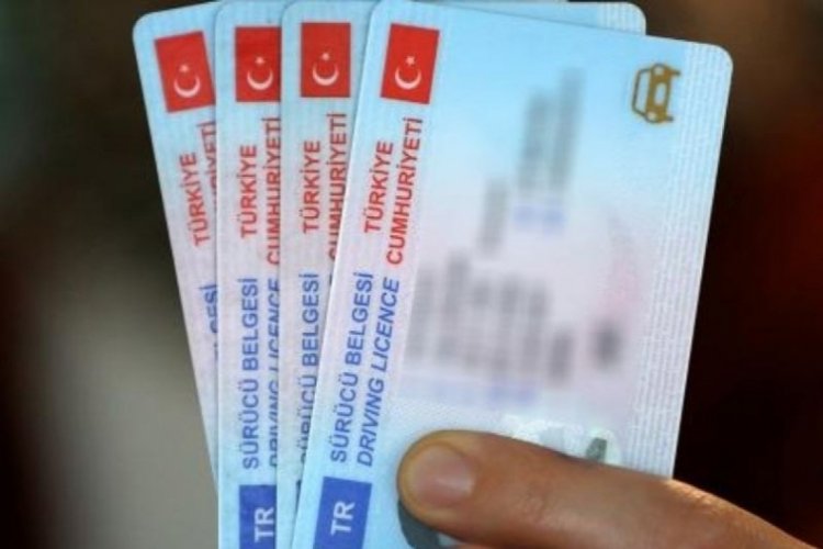 Eski tip sürücü belgesi yenileme süresi uzatıldı