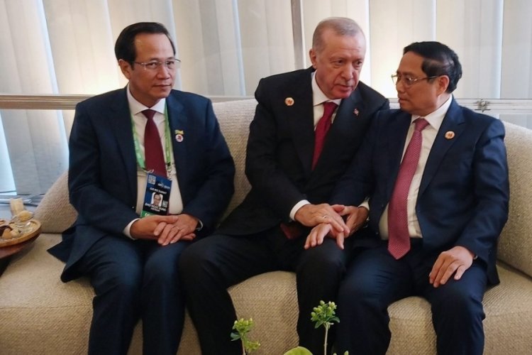 Cumhurbaşkanı Erdoğan, G20 Liderler Zirvesi'nde: Asyalı liderlerle samimi kareler