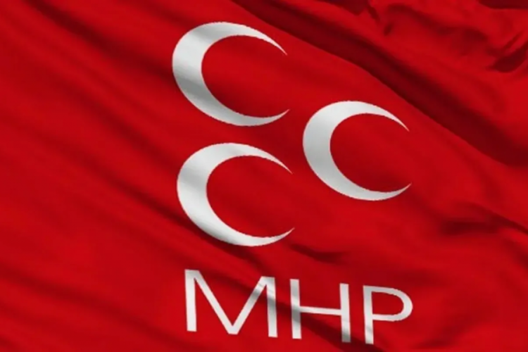 MHP'de istifa depremi: Üç milletvekili partiden ayrıldı