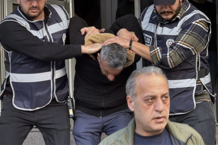 Sevgilisini sokak ortasında &ouml;ld&uuml;ren şahıs tutuklandı