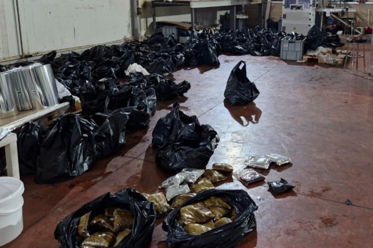 Tekirdağ'da ka&ccedil;ak t&uuml;t&uuml;n operasyonu