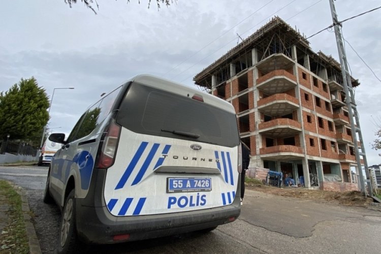 İnşaattan başına kalas d&uuml;şen &ccedil;ocuk ağır yaralandı!