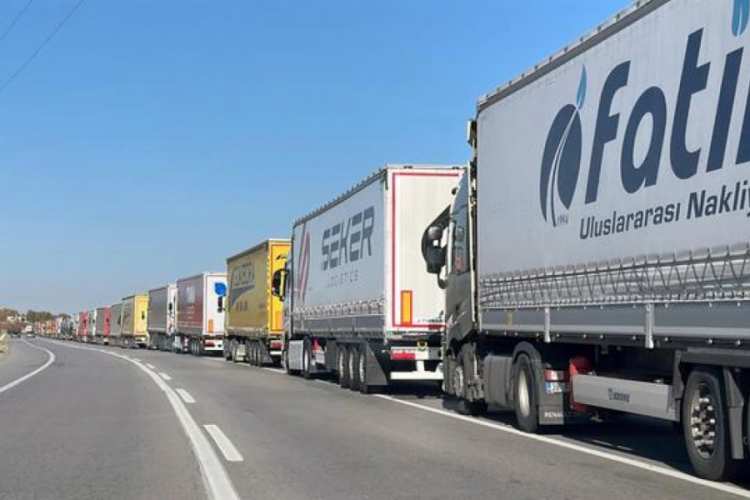 İYİ Parti Bursa Milletvekili Sel&ccedil;uk T&uuml;rkoğlu sistem zulm&uuml;n&uuml; Meclis'e taşıdı