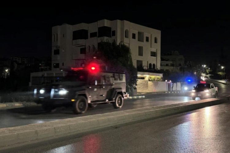 &Uuml;rd&uuml;n'de İsrail B&uuml;y&uuml;kel&ccedil;iliği yakınlarında &ccedil;atışma &ccedil;ıktı