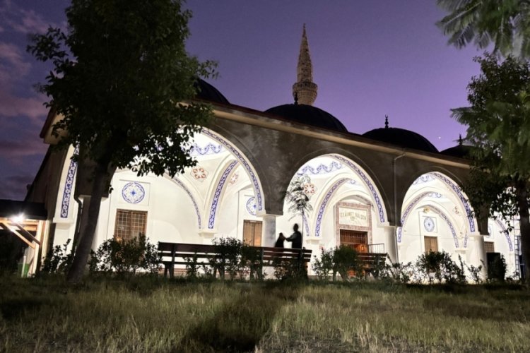 Cami imamı bıçaklanarak öldürüldü