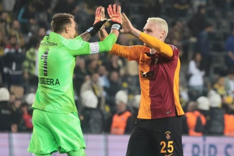 Galatasaray'da devre arasının ilk ayrılığı kesinleşti!