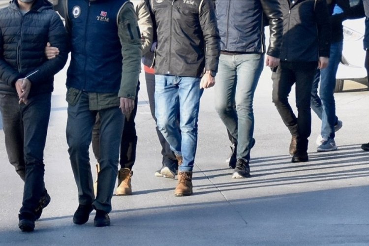 İstanbul'da ter&ouml;r &ouml;rg&uuml;t&uuml; DHKP/C operasyonunda 4 zanlı yakalandı