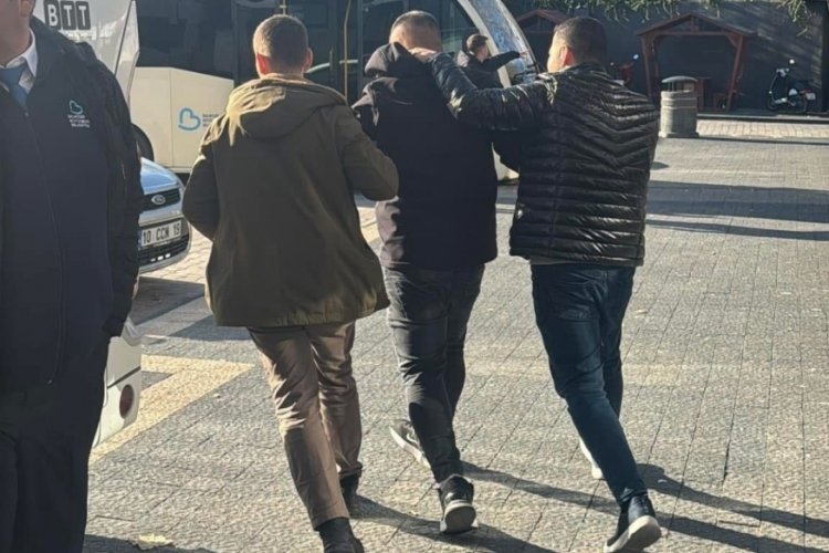 Balıkesir'de askere gidiyoruz diyerek dolandıranlar yakalandı
