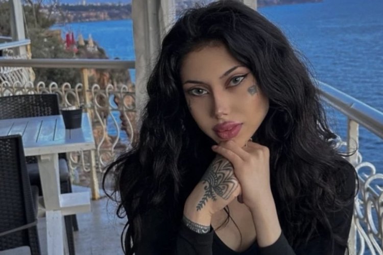 Hz. Muhammed'e (sav) k&uuml;freden Samira Beyza G&uuml;rkan 10 ay hapse &ccedil;arptırıldı