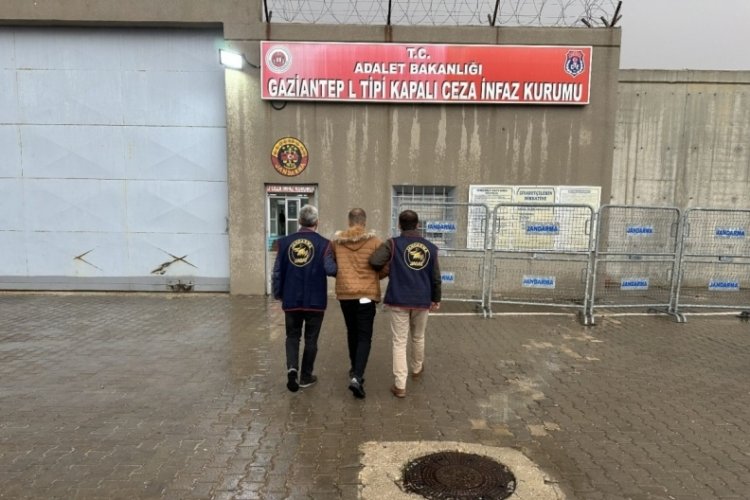Gaziantep'te 12 yıl cezası olan firari, yakayı ele verdi!