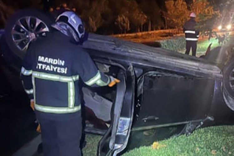 Mardin'de otomobil takla attı: 1'i ağır 5 yaralı